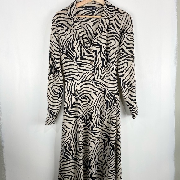 Misguided: Cute Zebra Animal Print Longline 1/4 Button Up Down Maxi Dress Size 2 - Picture 1 of 6